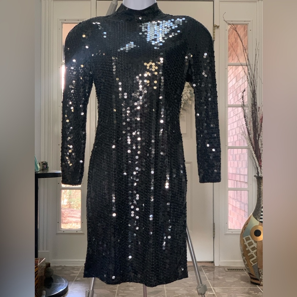 RARE Vintage Oleg Cassini black Sequin Dress. Long-sleeve high neck, backless. 6